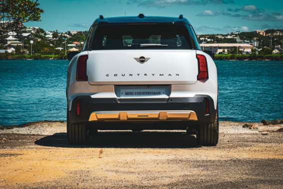 [MAGAZINE] Mini country man electric : Glam rural